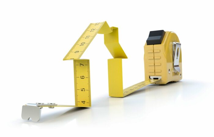 Maison_&_bricolage_:_apprenez_à_tester_vos_piles_avec_un_multimètre